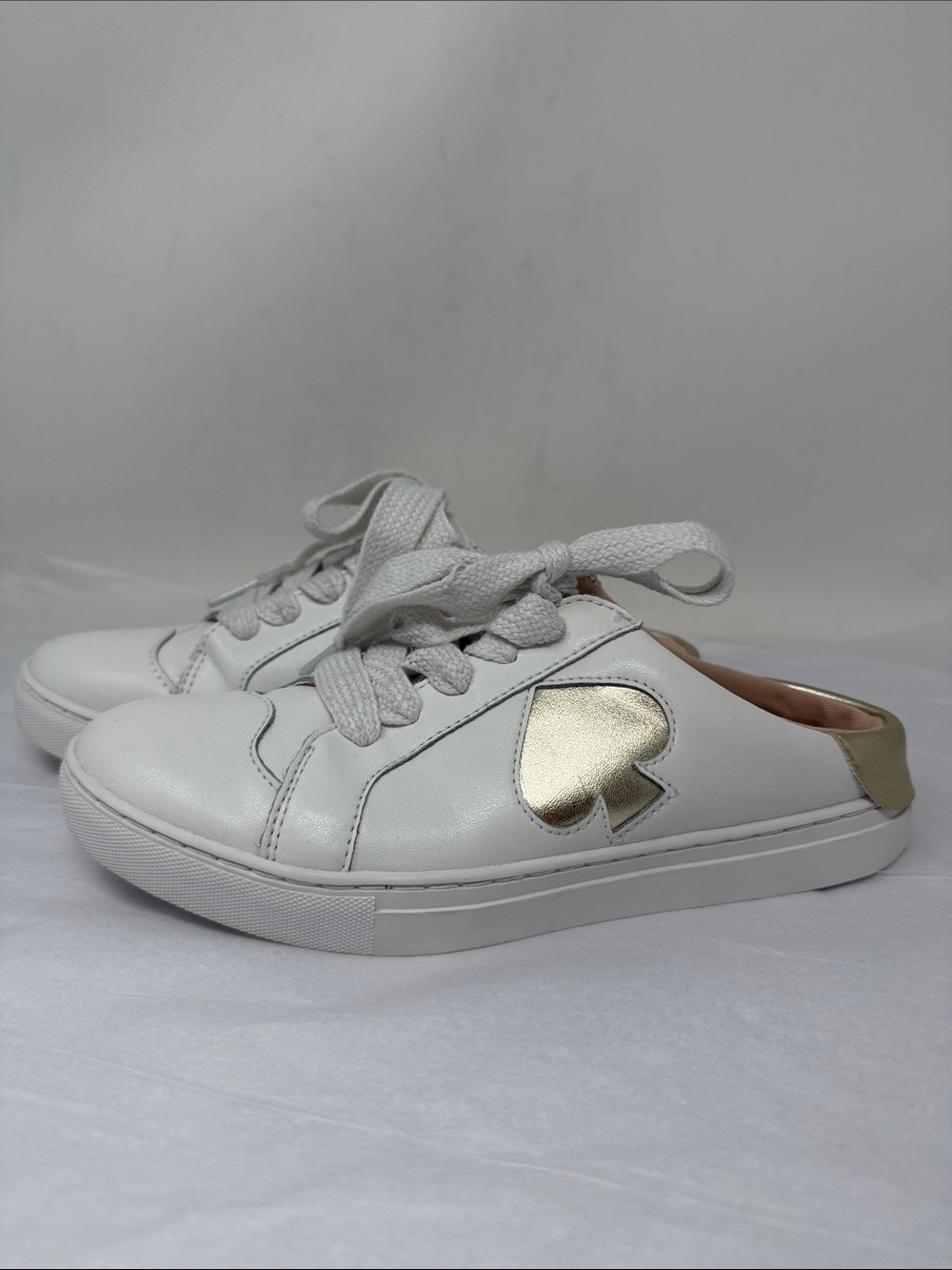 Kate Spade Fez Mule Sneakers White Gold Leather Slip On Lace Up Size 7B